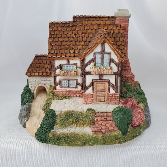 Olde Englands Classic Cottages Collectible Figurines Set Of 3 - Picture 9 of 15